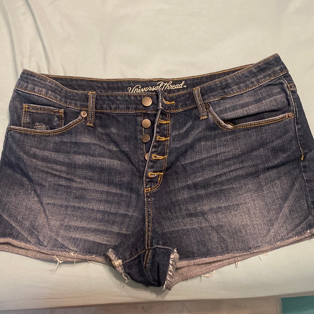 Universal Threads Jean Shorts